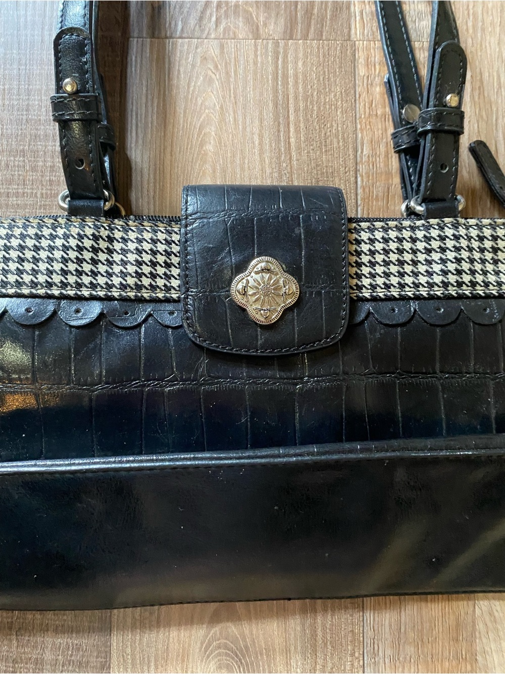 Source Unknown Black Houndstooth Croc-Embossed Shoulder Bag - Picture 2 of 7